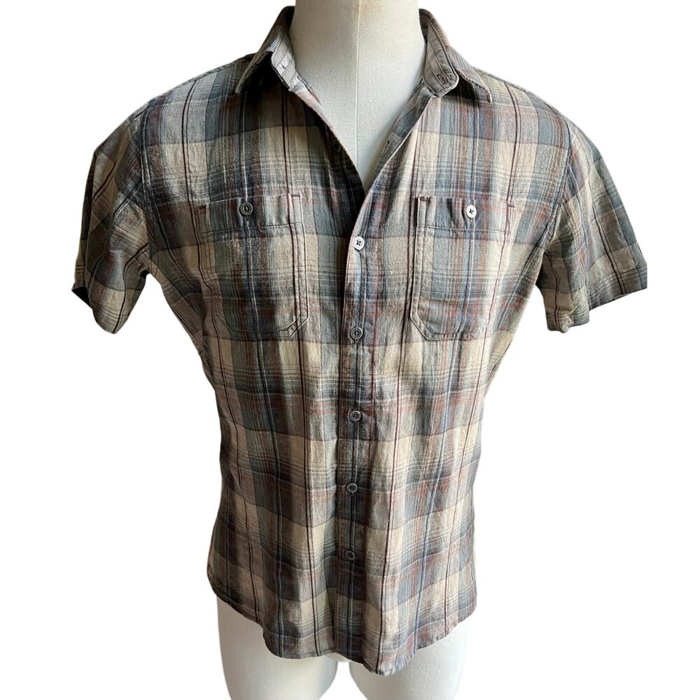 Kuhl plaid short sleeve athleisure outdoors shirt size Small